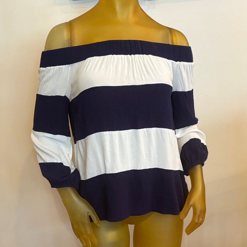 Entro Off-Shoulder Navy and White Blouse